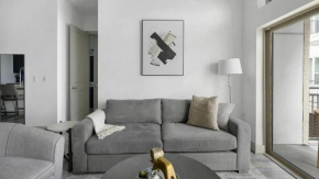 Landing Modern Apartment with Amazing Amenities ID1803X06